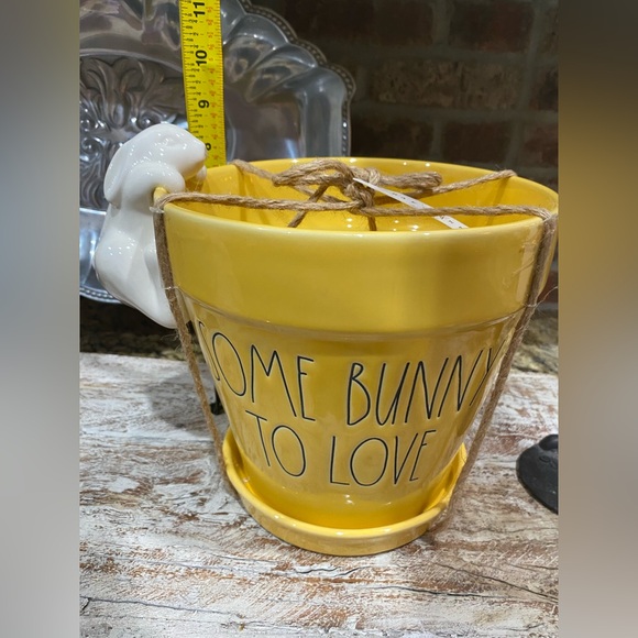 Rae Dunn Some Bunny to Love yellow planter white figural bunny - Brand NEW - Picture 7 of 8